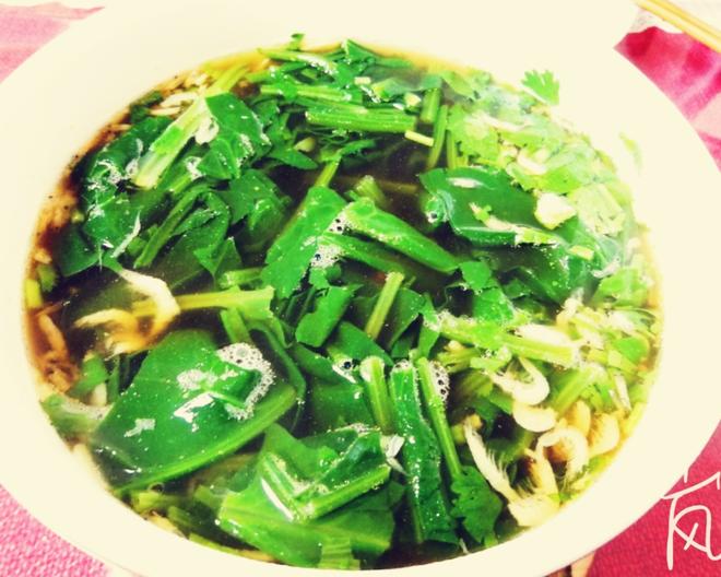 夏日清新菠菜鲜虾汤的做法