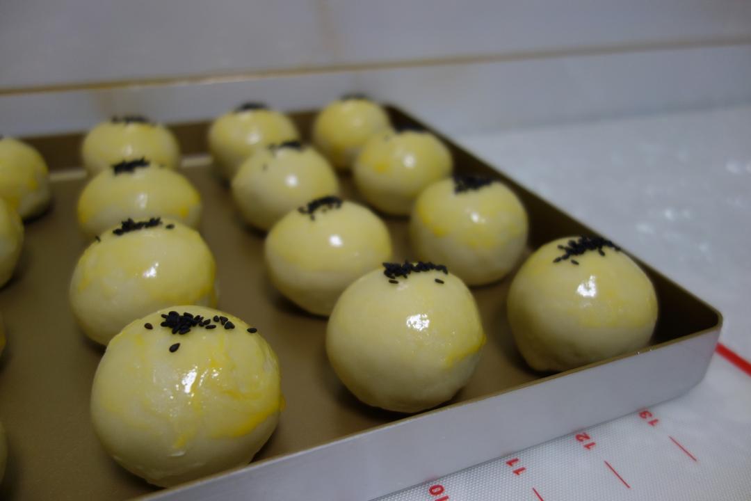百吃不腻的蛋黄酥