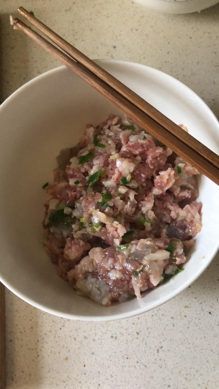 虾肉馄饨的做法 步骤3