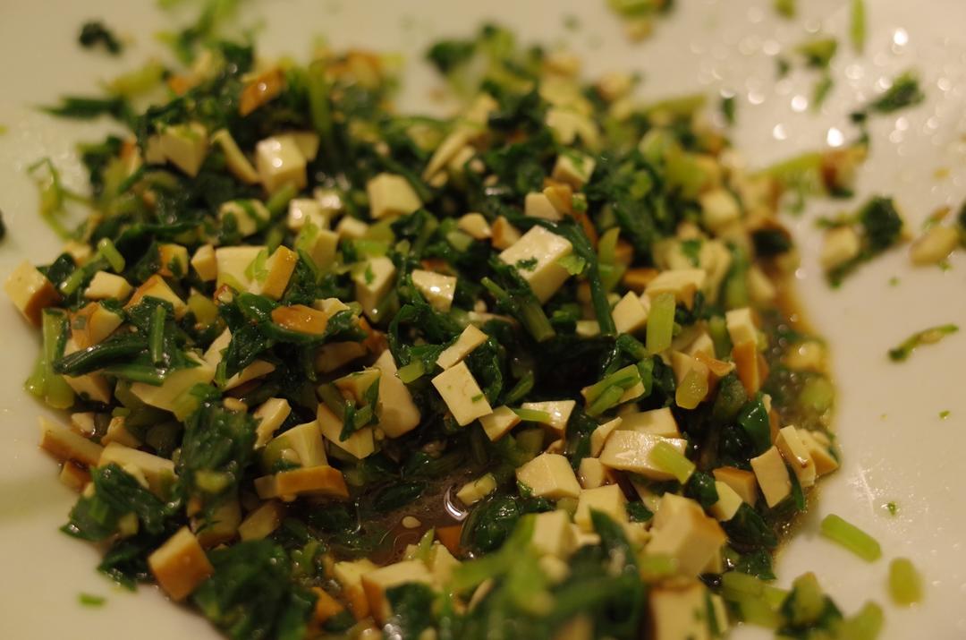 凉拌香干马兰头