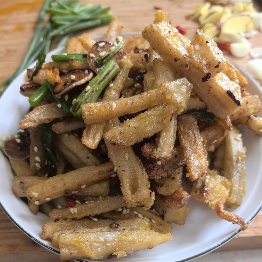 干煸藕条(好脆好脆)