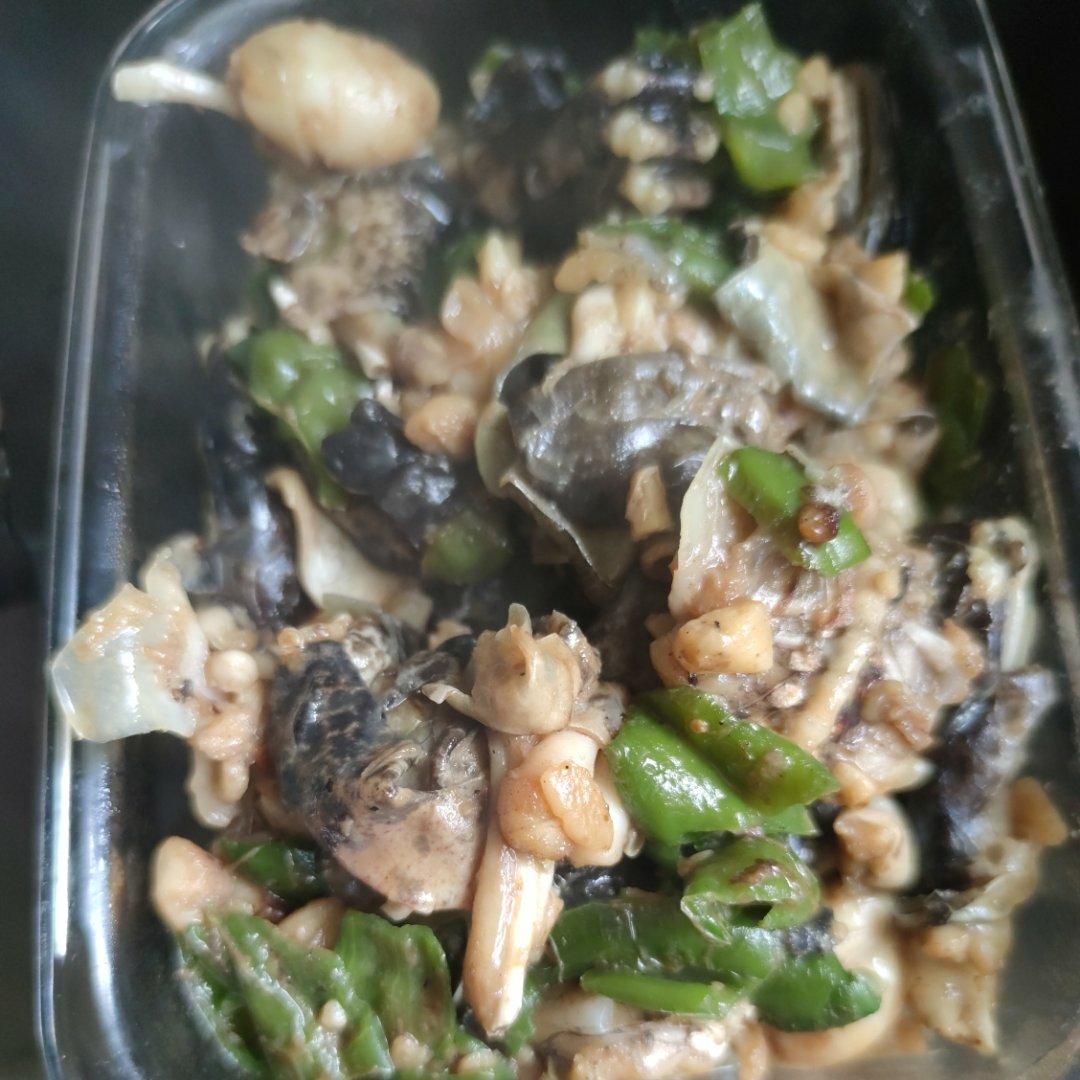 嫩的不要不要的爆炒牛蛙