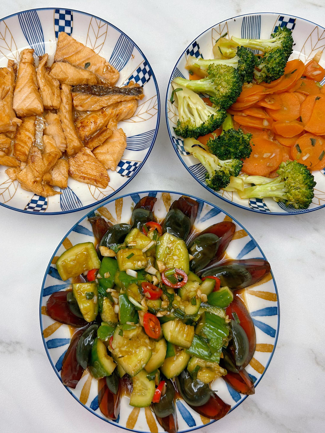 【凉拌皮蛋】酱汁这样调，好吃又爽口，美味翻倍