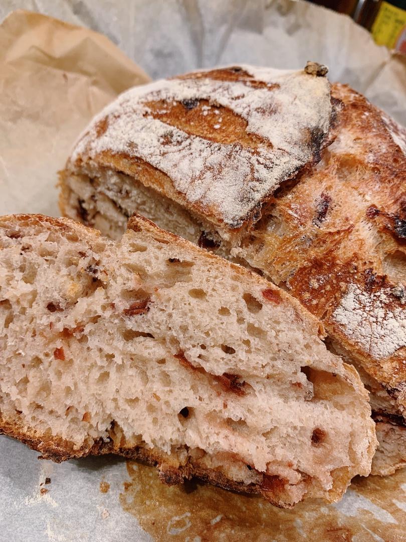 传统欧包
天然酵种 让你的面包拥有大气孔 漂亮耳朵