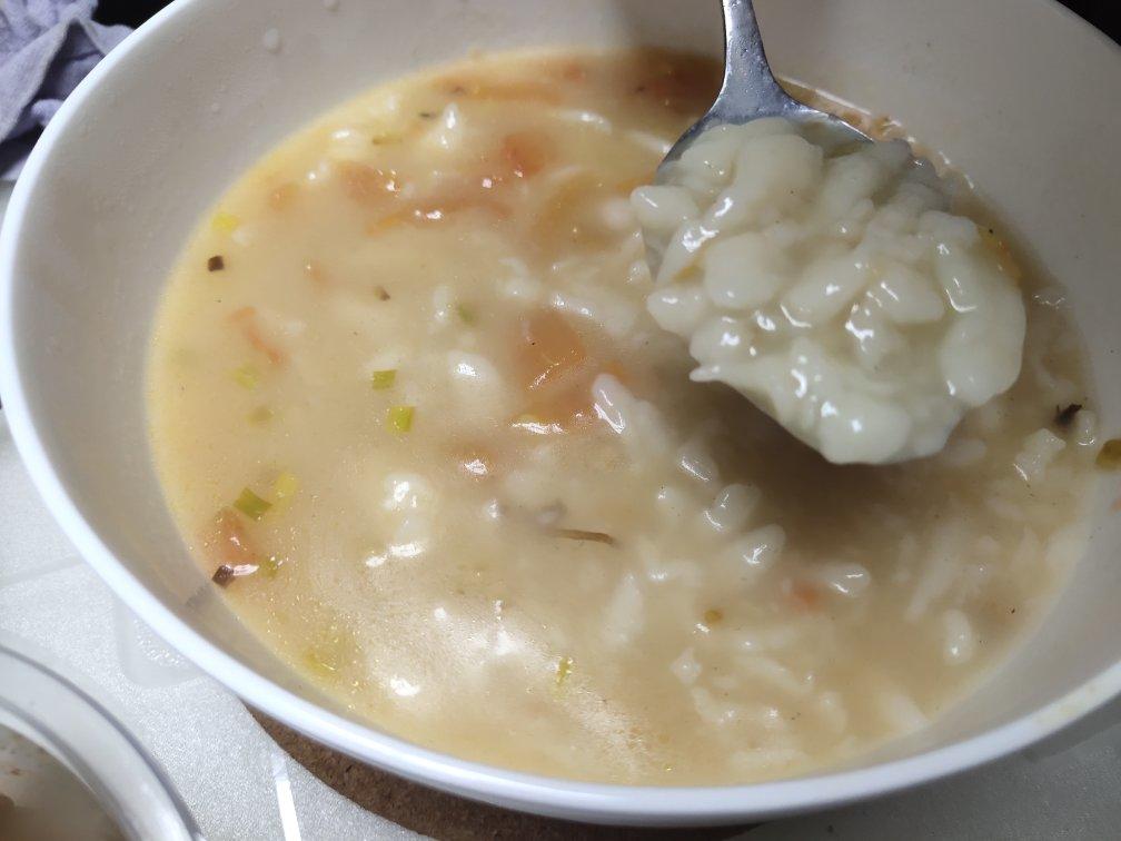 西红柿鸡蛋疙瘩汤