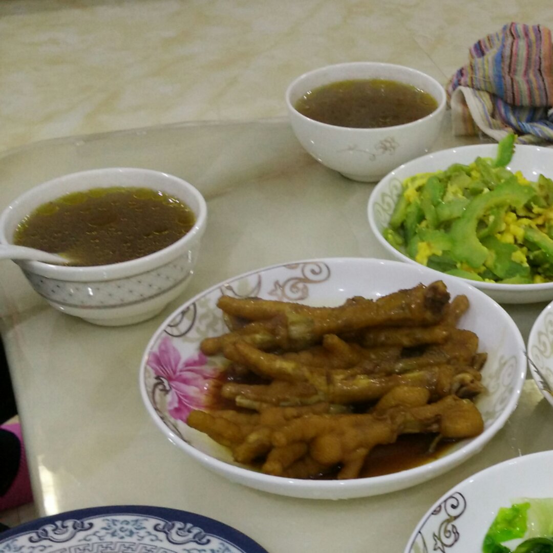 秘制红烧鸡爪