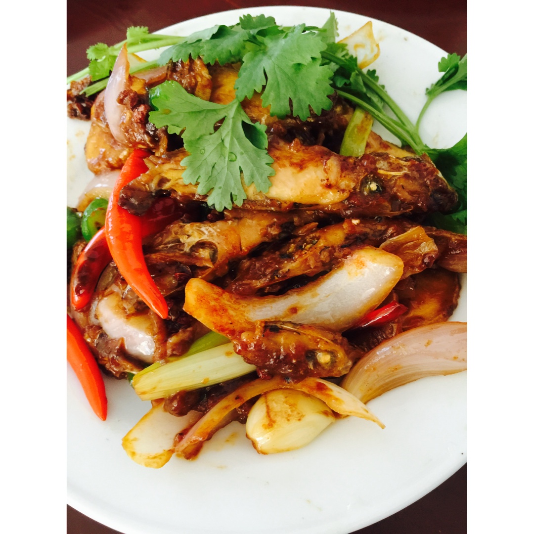 香辣干锅扒皮鱼