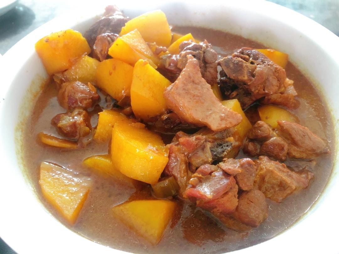 红烧鸭腿土豆块