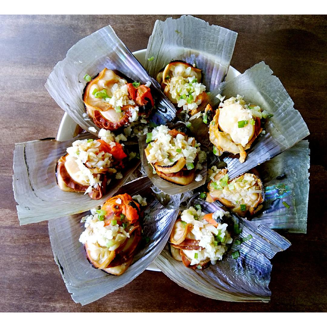 二人馔做的蒜蓉粉丝蒸带子