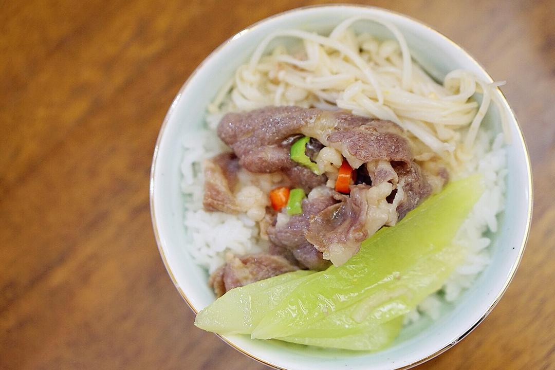 鲜椒酸汤厚肥牛