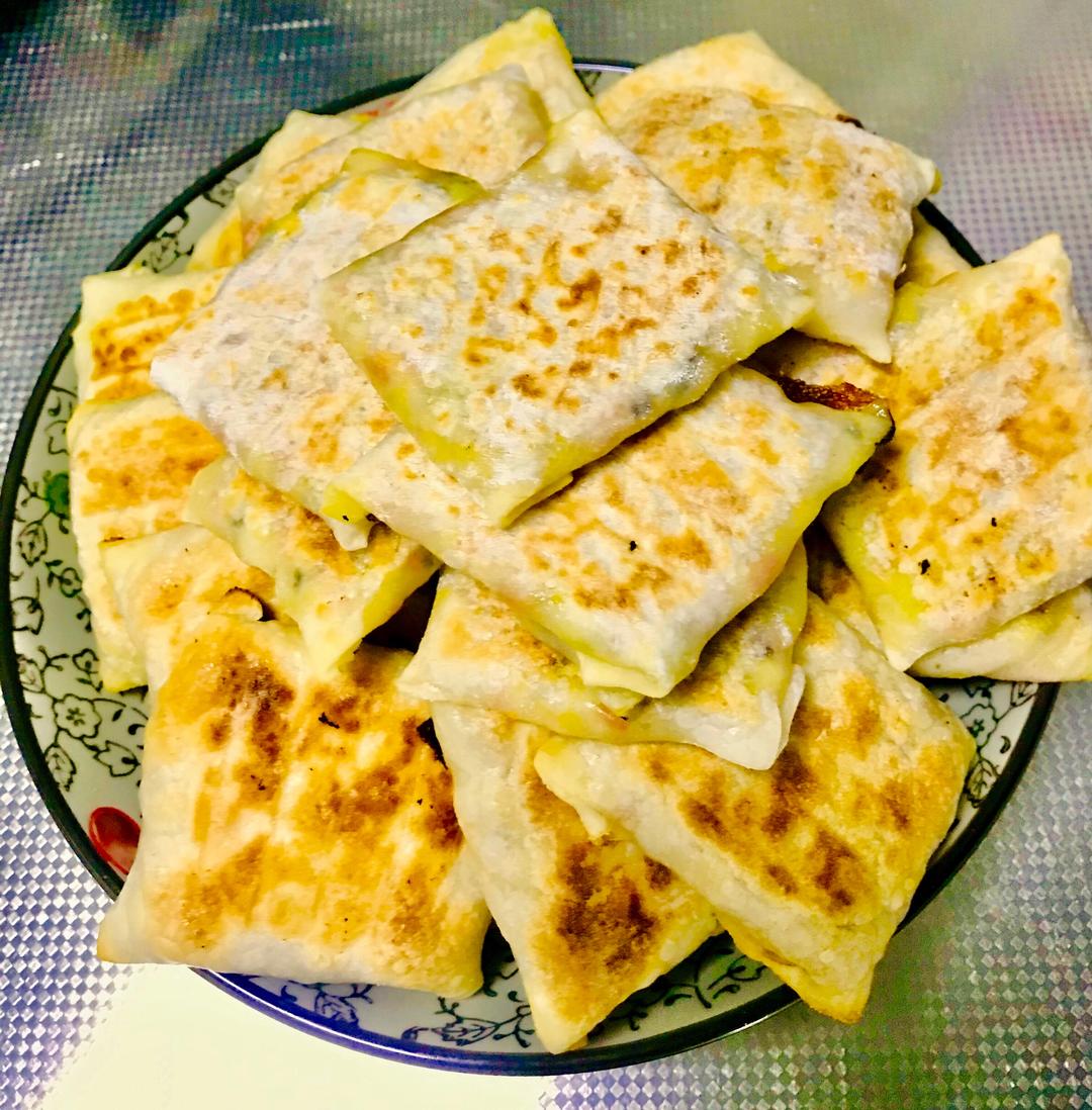 香掉下巴的菜盒子（馄饨皮版）