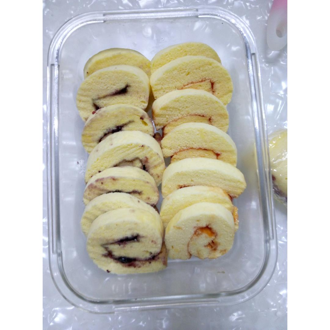 不用烤箱做烘焙【微波炉蛋糕卷】