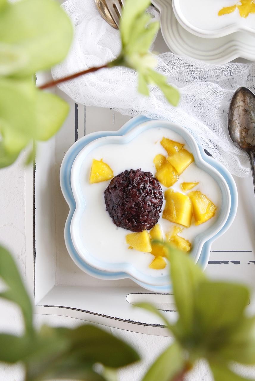 芒果黑米酸奶甜甜