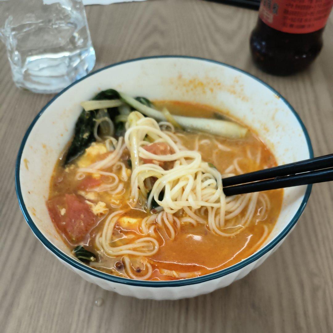 不炒蛋的西红柿鸡蛋面
