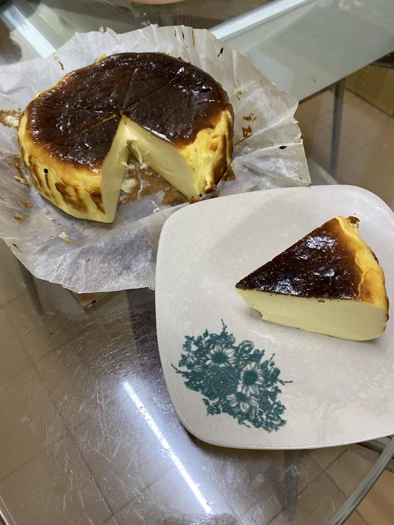 快手的网红basque cheesecake巴斯克焦芝士蛋糕