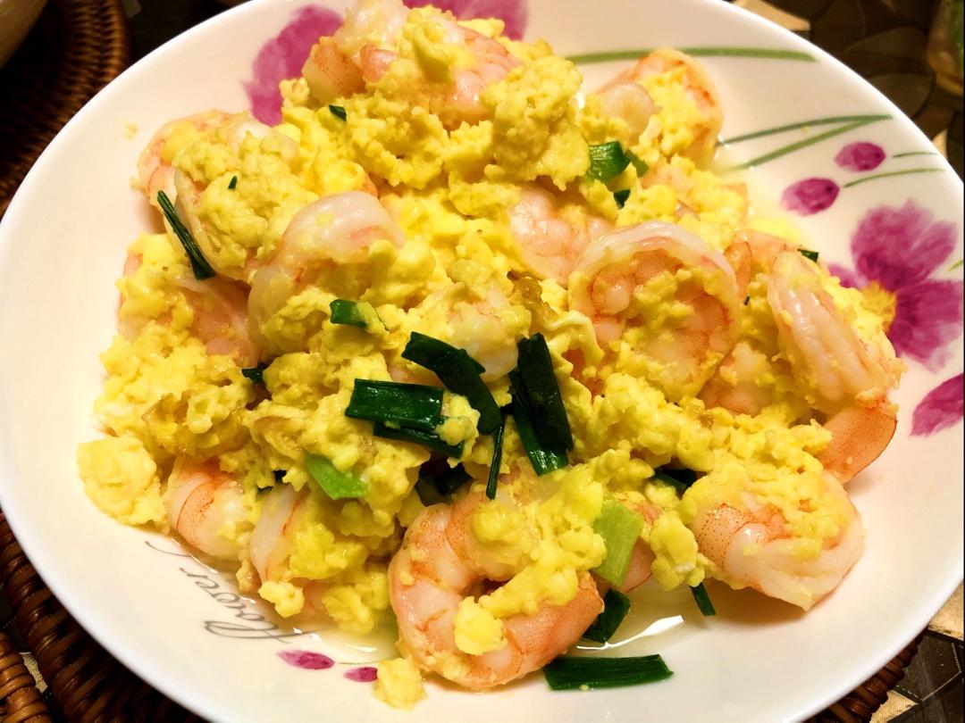 三招炒出滑嫩可口的鸡蛋虾仁；韭菜炒鸡蛋虾仁
