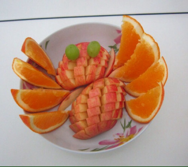 1分钟把苹果切成小螃蟹