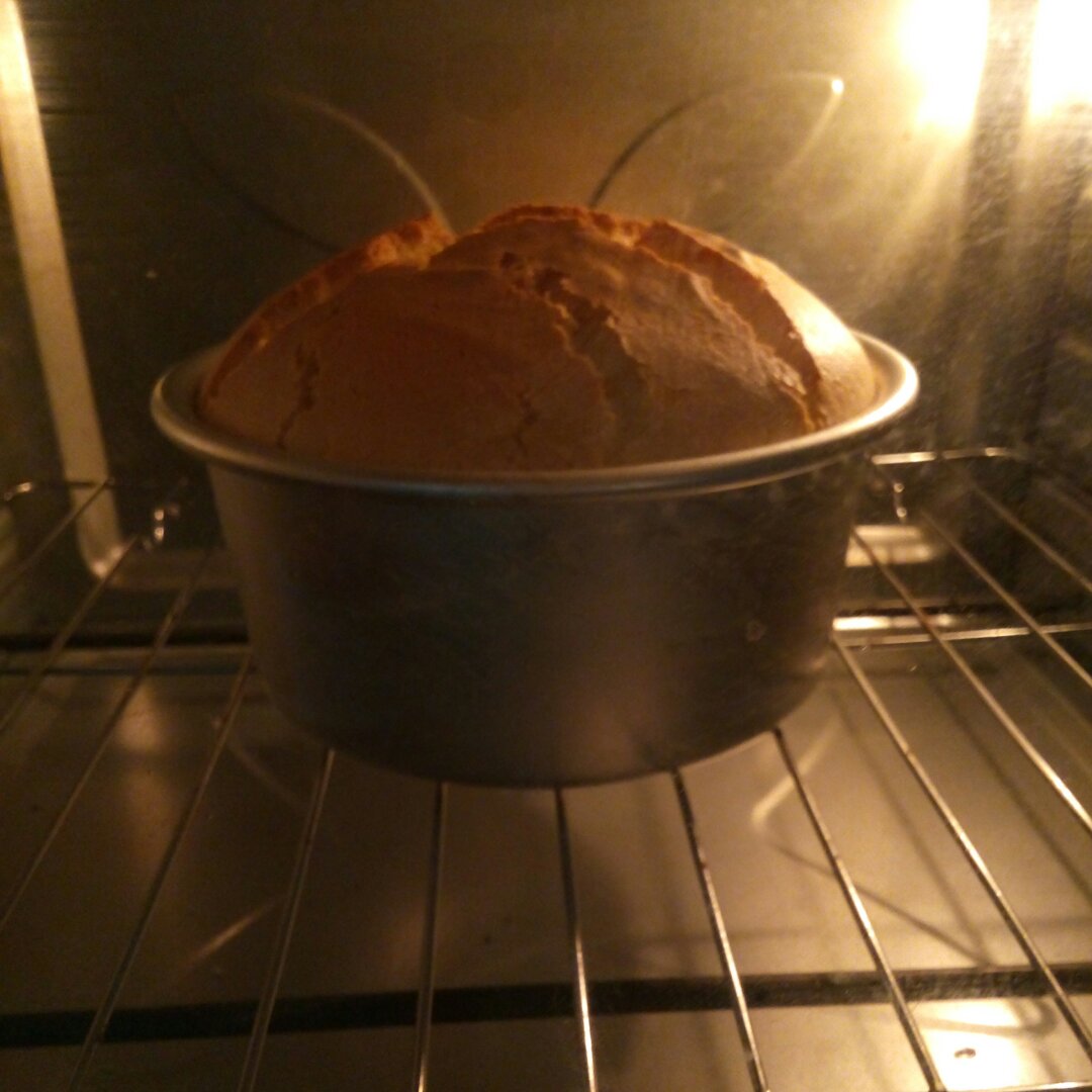 基础戚风（好记、适合奶油抹面、裱花的蛋糕体）