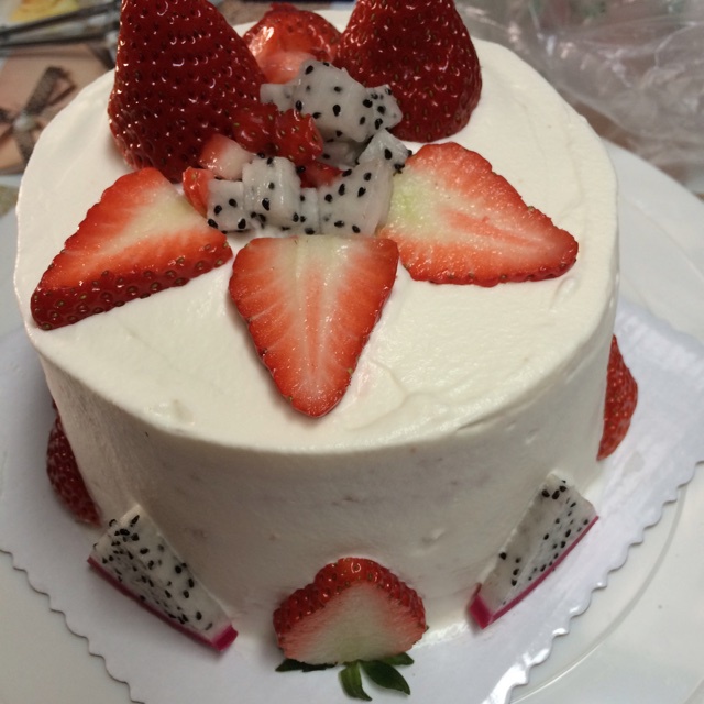 鲜奶油草莓蛋糕