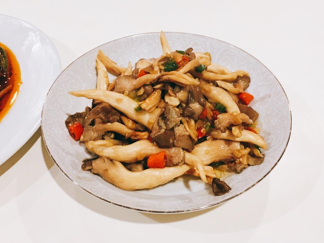 干煸平菇（有肉的味道）
