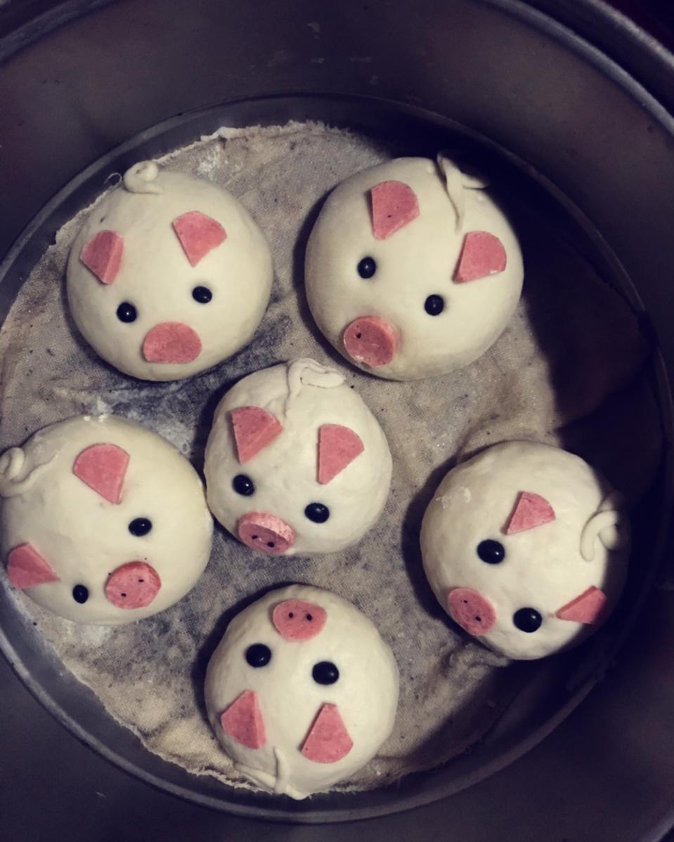 牛奶猪馒头