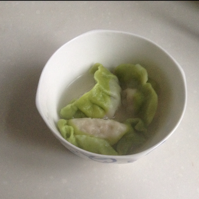 翡翠白玉白菜饺子详细版（附翡翠白玉白菜饺子包法，翡翠白玉饺子皮两种制法，面包机和面，翡翠白玉烧卖，各种馅料搭配）