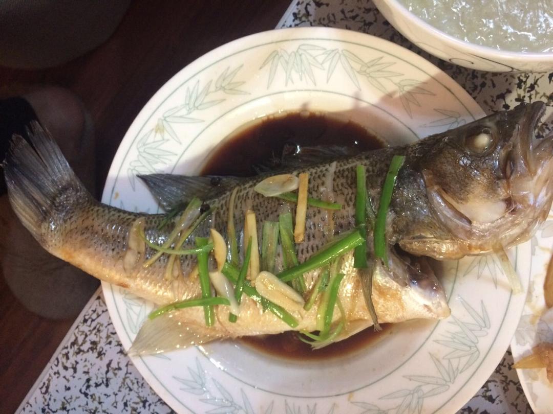 清蒸鲈鱼