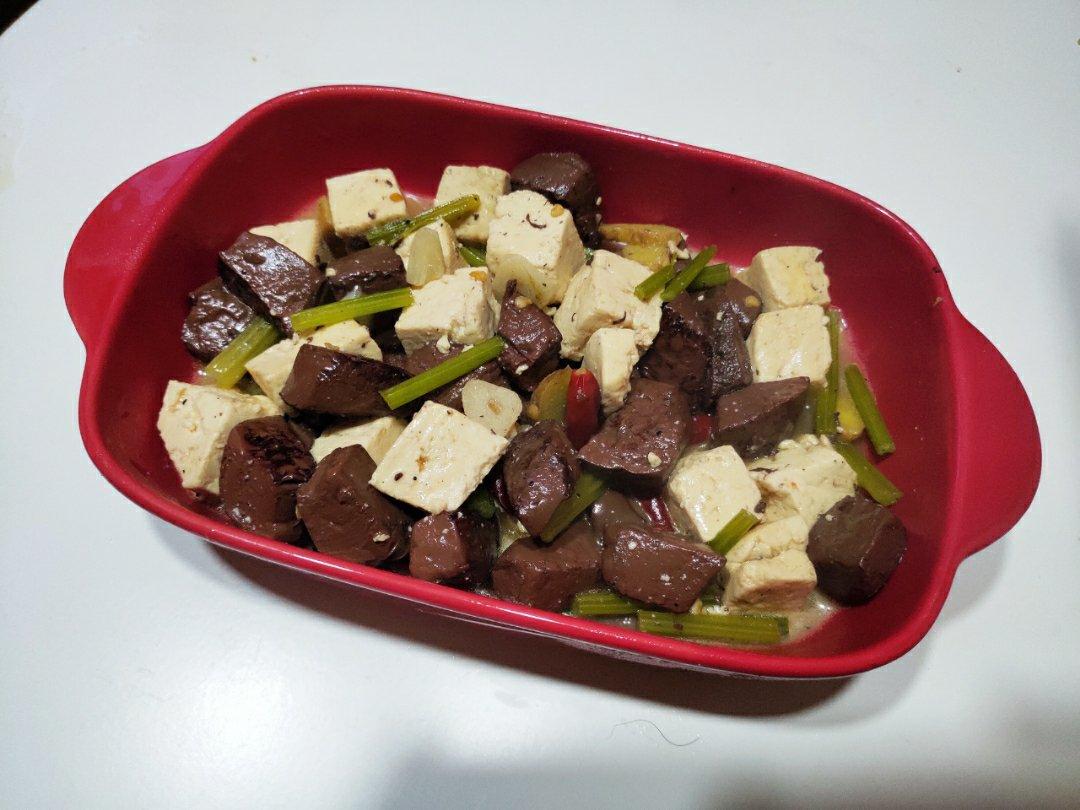 麻辣猪血烧豆腐