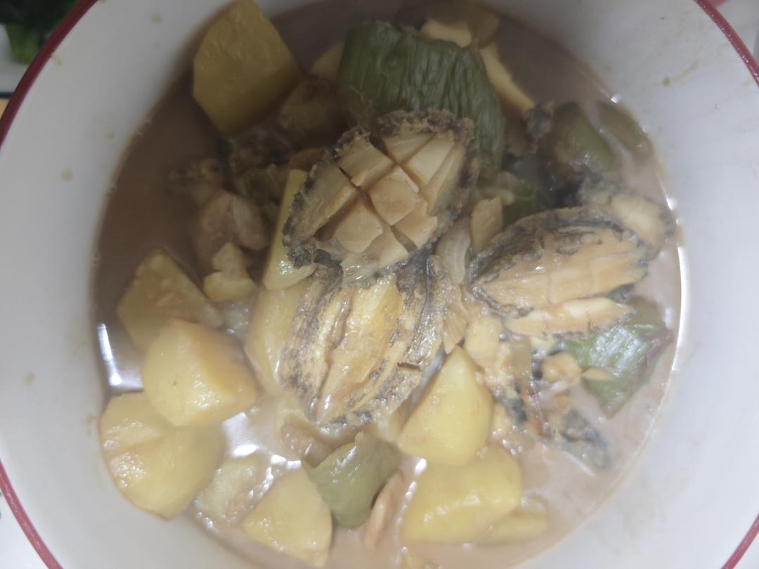 鲍鱼炖土豆