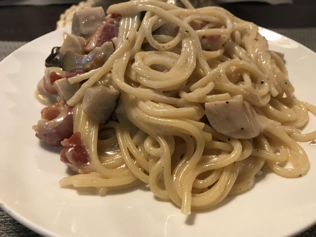 奶油芦笋蘑菇意面