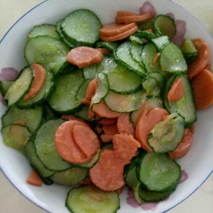 黄瓜炒火腿肠