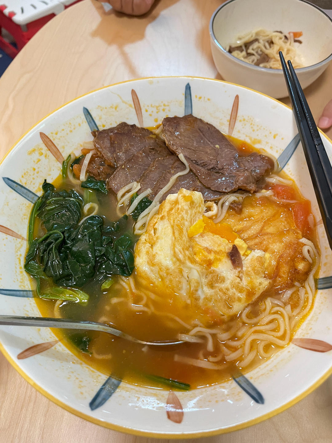 番茄鸡蛋牛肉面