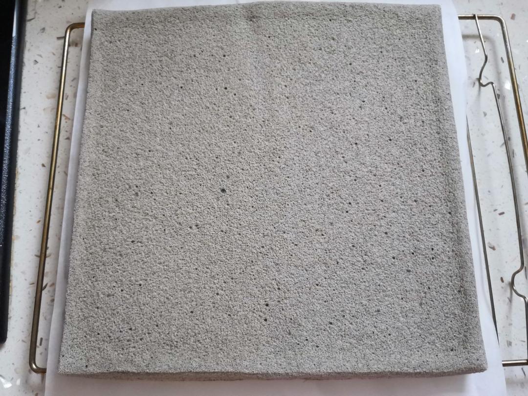 黑芝麻蛋糕卷