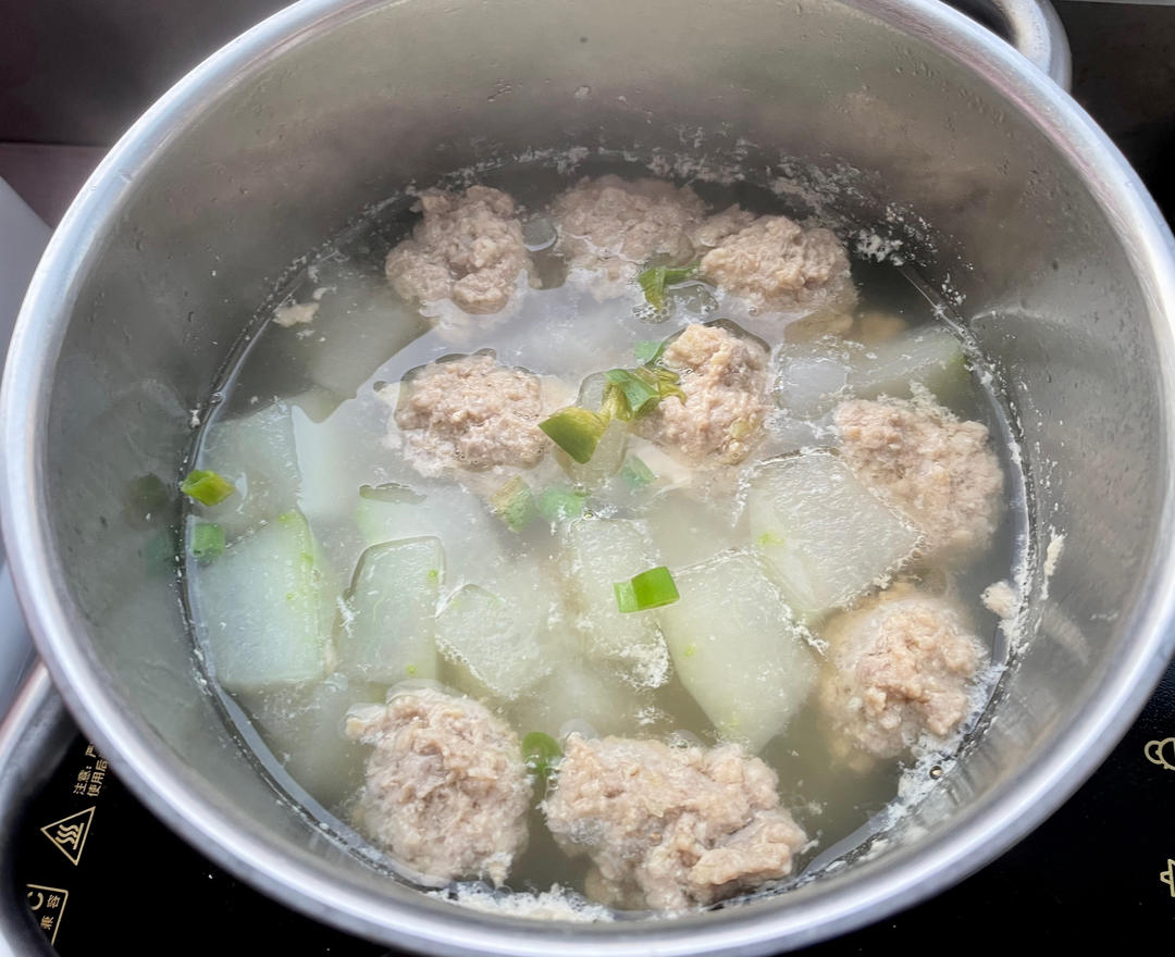 巨鲜美的冬瓜丸子汤