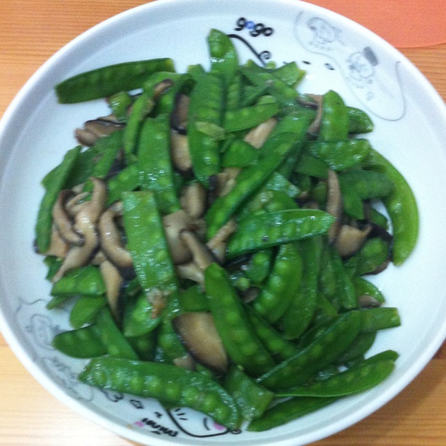 香菇炒荷兰豆