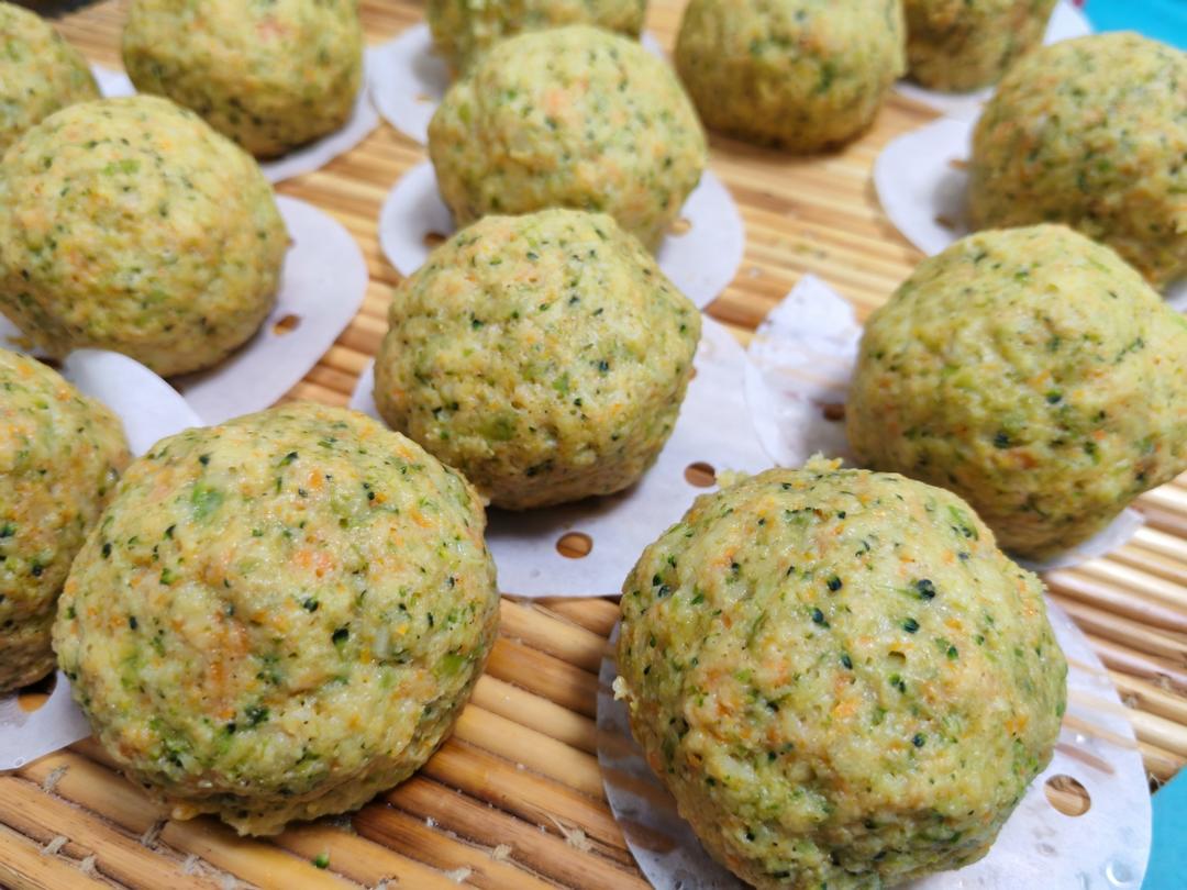 老母亲日常主食之菜窝头