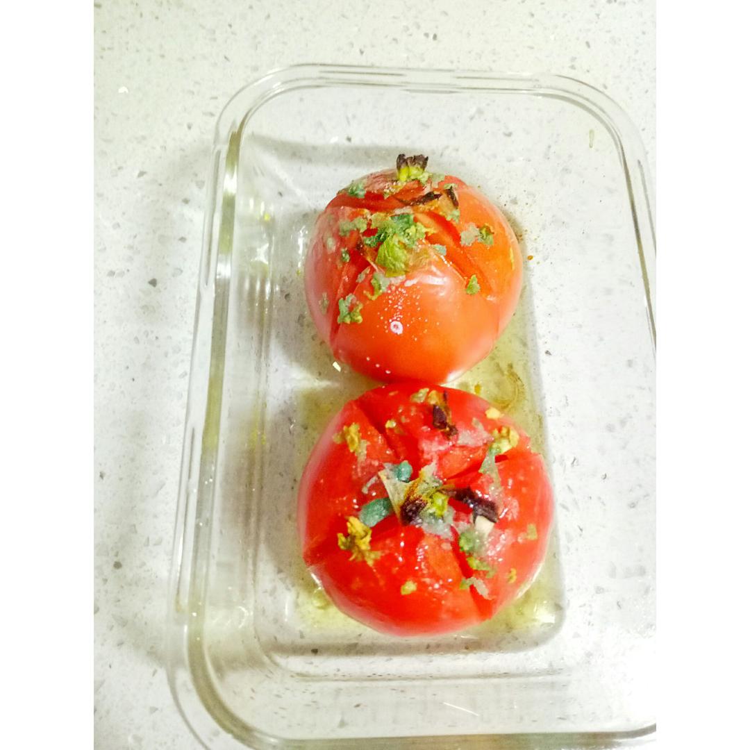 香料烤番茄