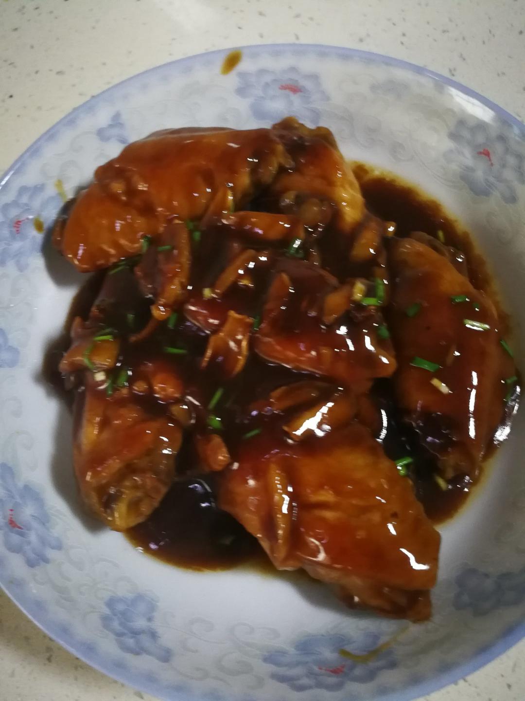 蒜香蚝油鸡翅中