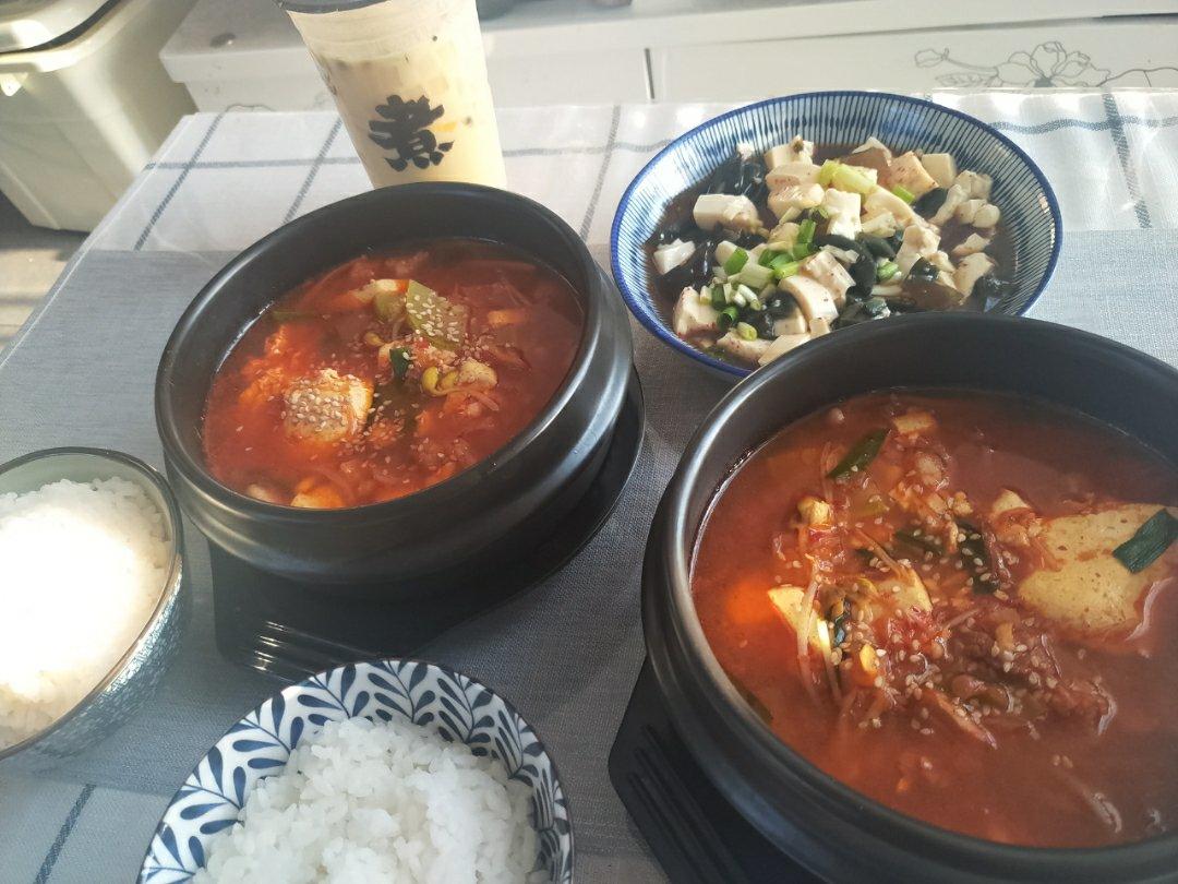 韩式肥牛泡菜豆腐锅