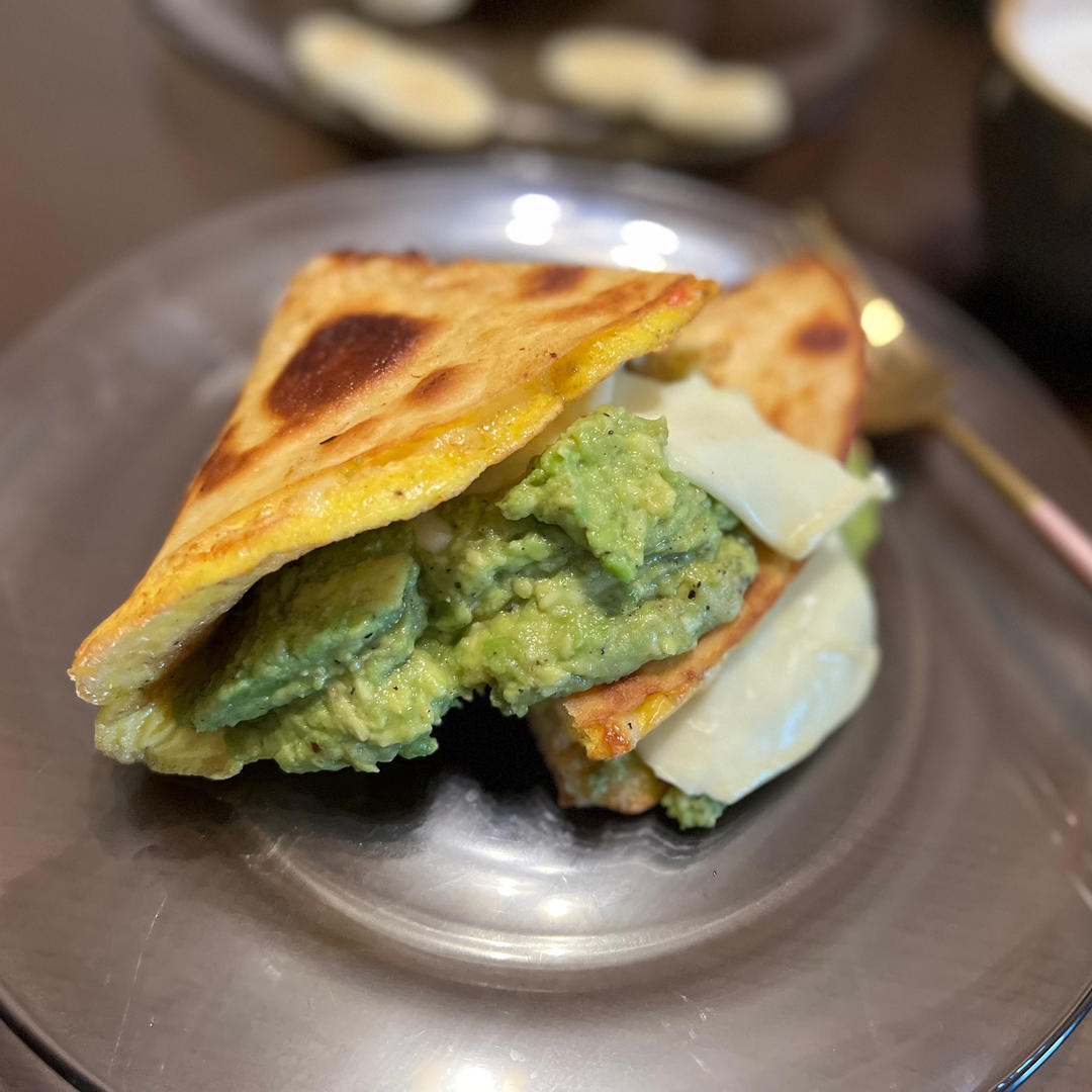 牛油果鸡蛋芝士馅饼🔥能量早餐看这里‼️