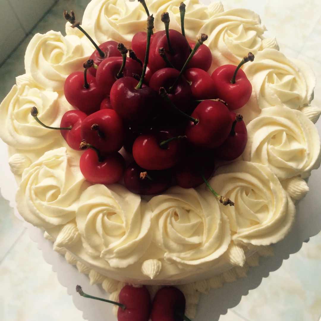 手机用户7578j9s2做的樱桃蛋糕