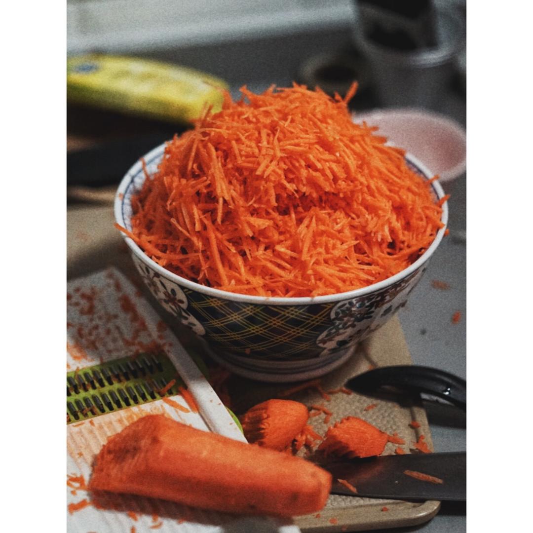 胡萝卜坚果薄饼丨健康·零食<好好吃饭1>