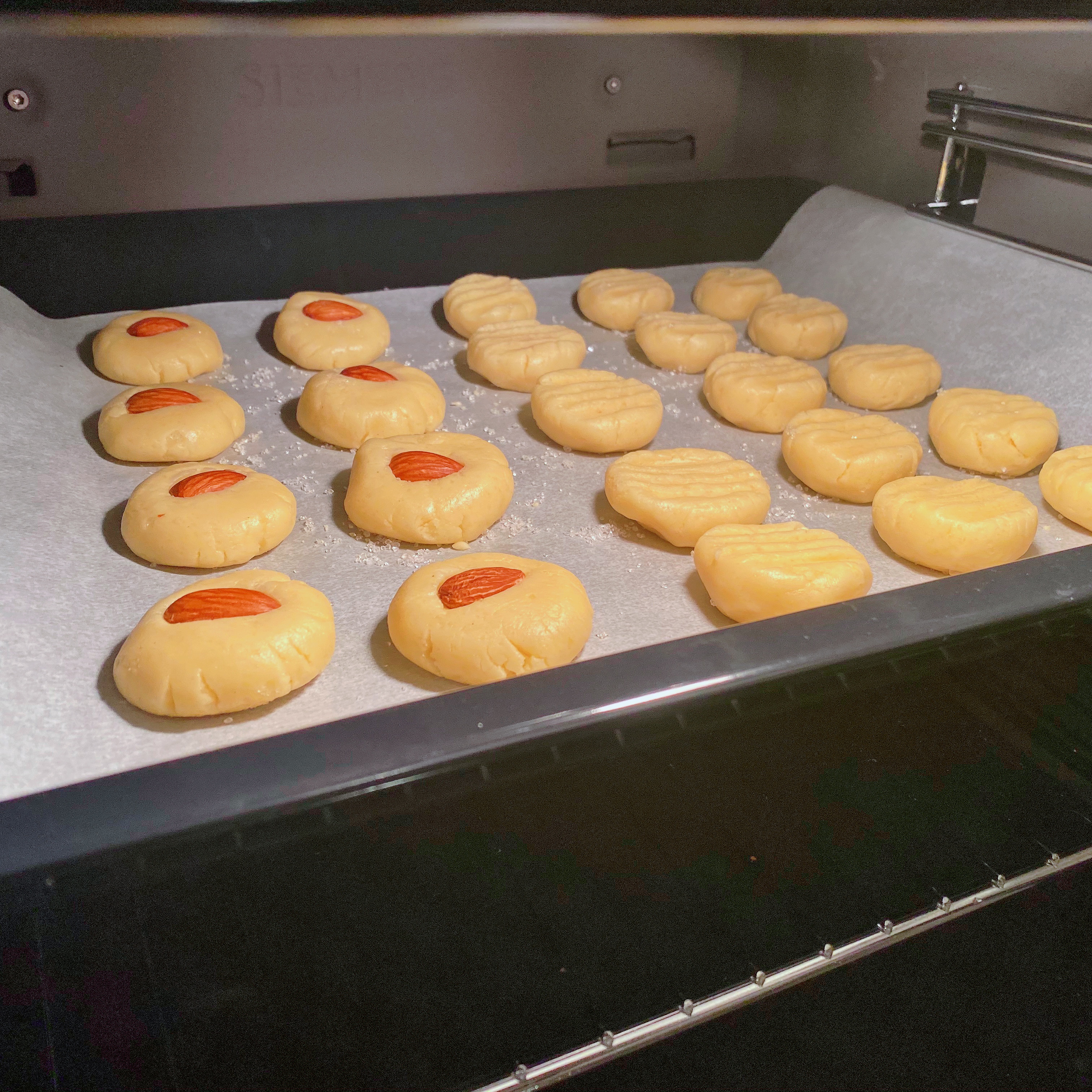 黄油桃酥饼干的做法 步骤8