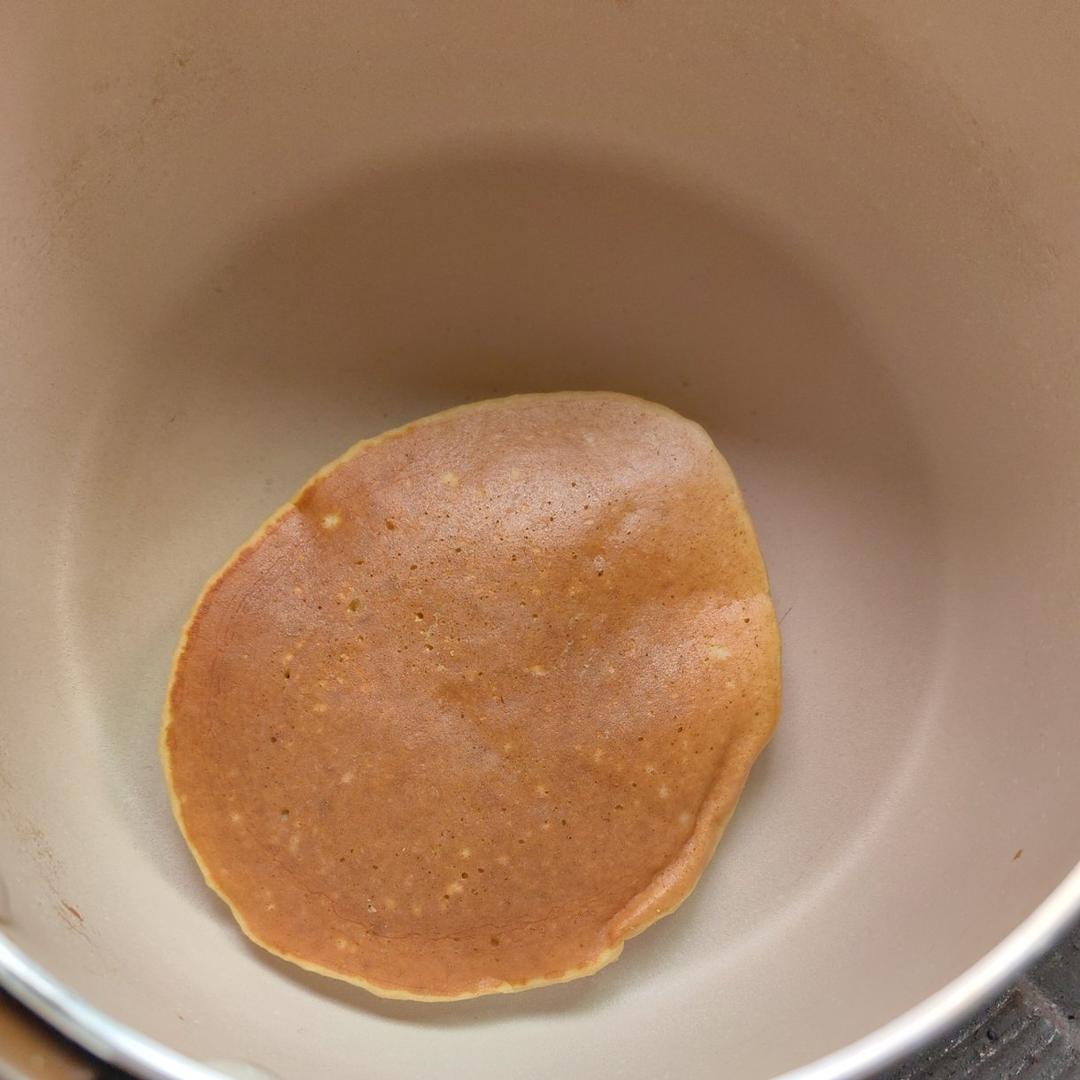 宝宝辅食：苹果奶香松饼