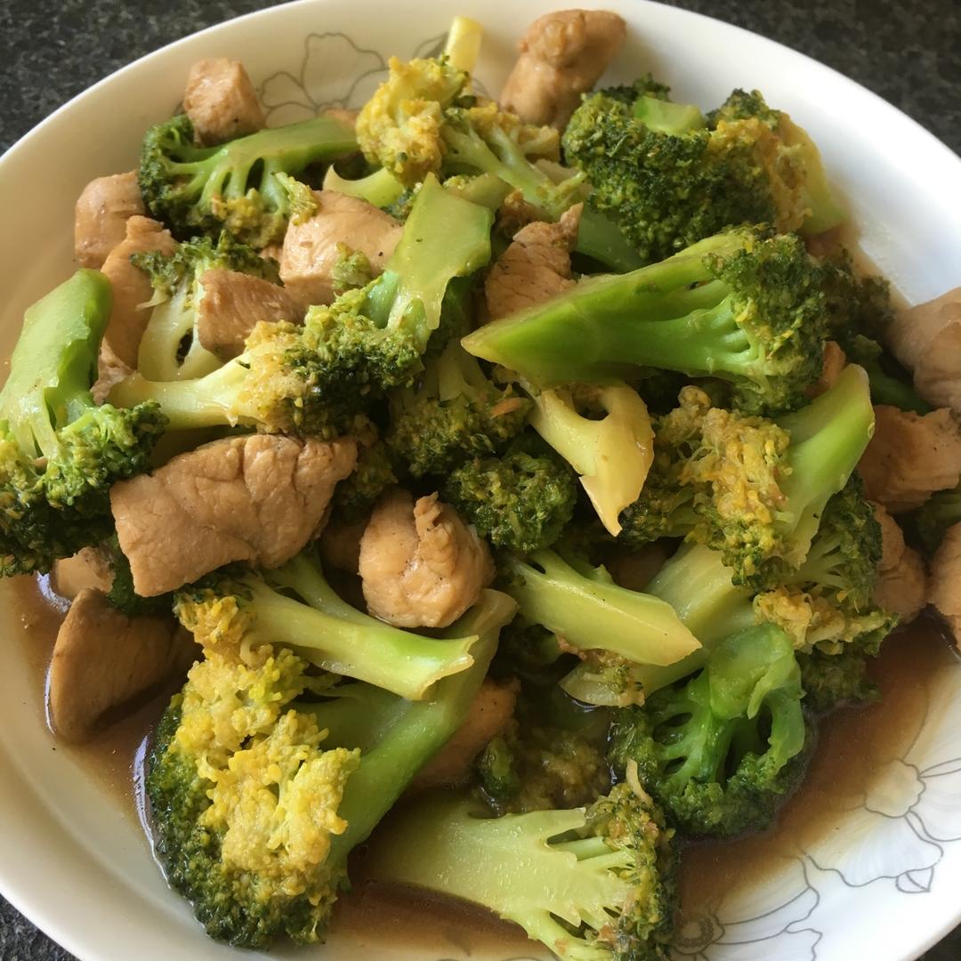 西兰花炒鸡胸肉