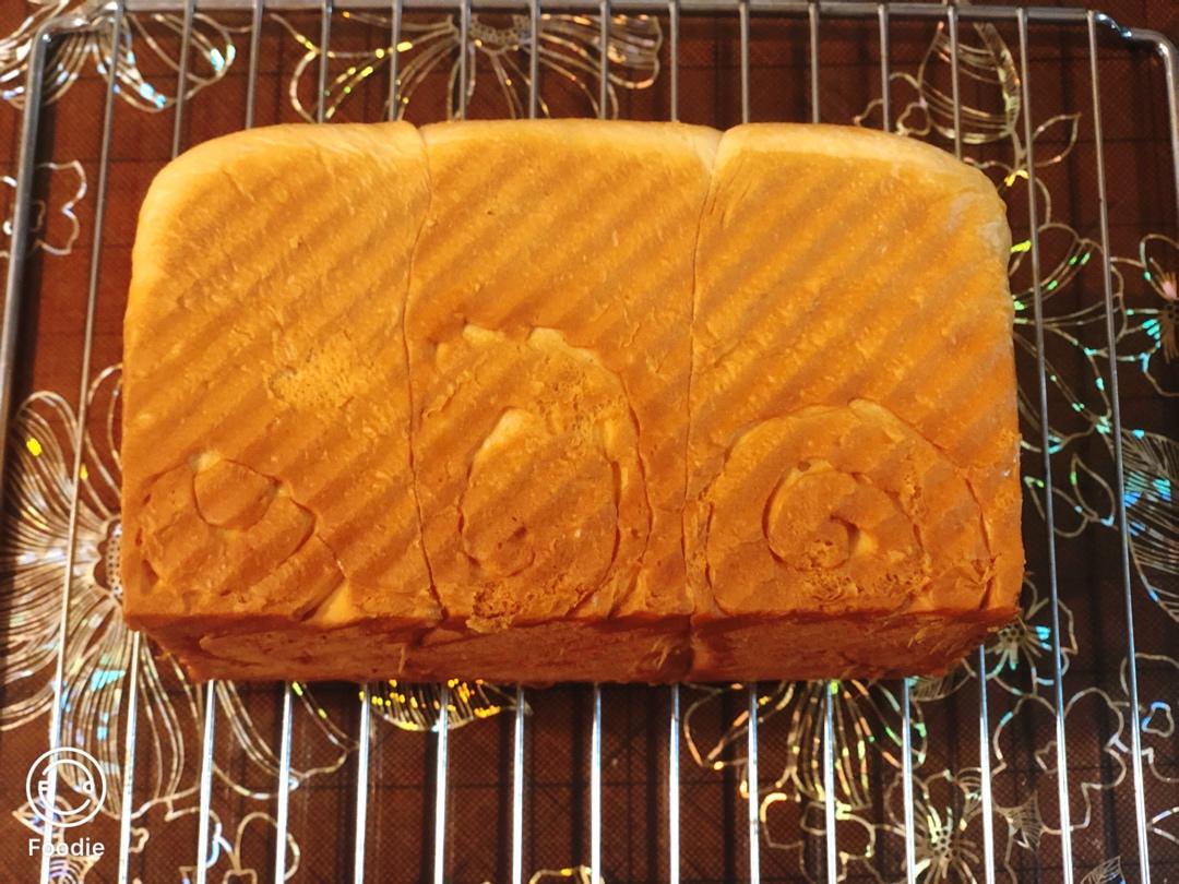 吐司，奶香手撕面包，超级香浓