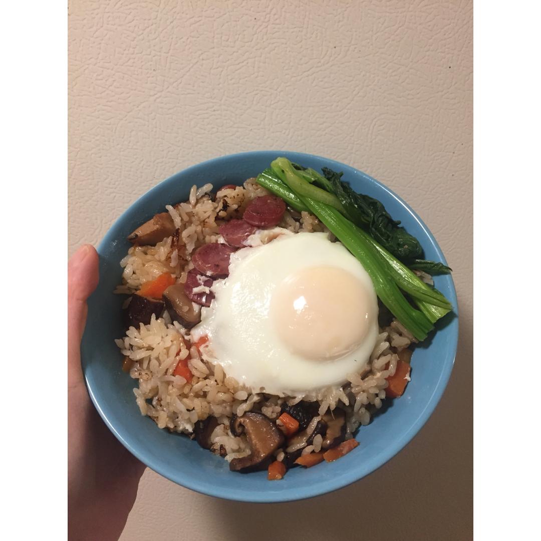 电饭锅版香菇腊肠饭