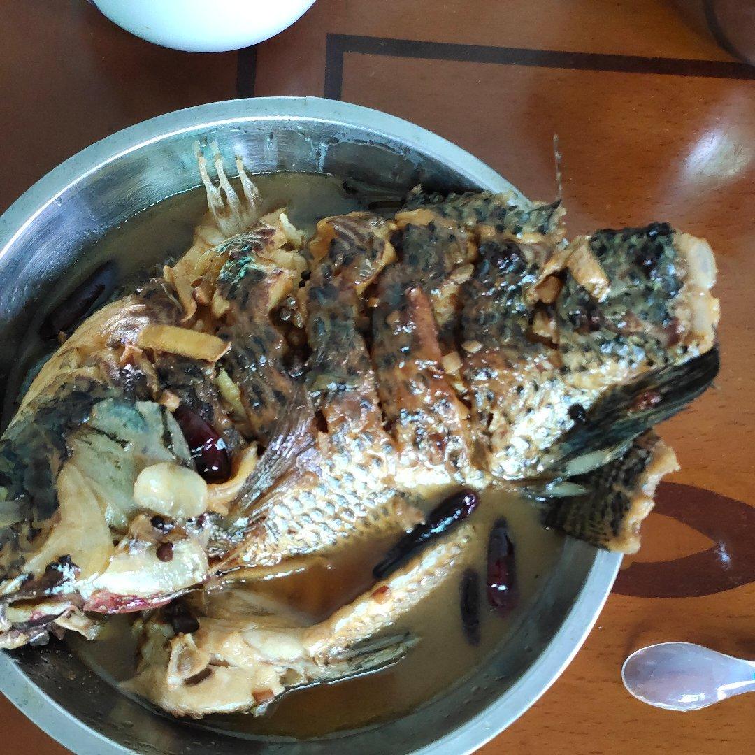 家常红烧鱼