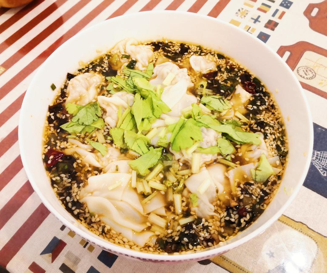 🔥好吃到汤汁都不剩❗️酸汤馄饨❗️