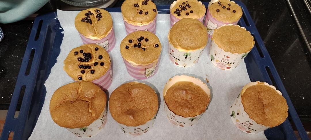 纸杯蛋糕 8寸戚风蛋糕的量